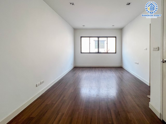 *****ทาวน์โฮมมือสองย่านนนทบุรี ม.ทาวน์พลัสเอ็กซ์ ประชาชื่น เนื้อที่ 21 ตร.ว. ฟังก์ชัน 3 ห้องนอน 3 ห้องน้ำ 2 ที่จอดรถ บ้านสวย สภาพใหม่ บนทำเลโซนเมือง เชื่อมต่อถ.ติวานนท์ ถ.แจ้งวัฒนะ และถ.งามวงศ์วาน และใกล้รถไฟฟ้าสายสีชมพู "สถานีสนามบินน้ำ"